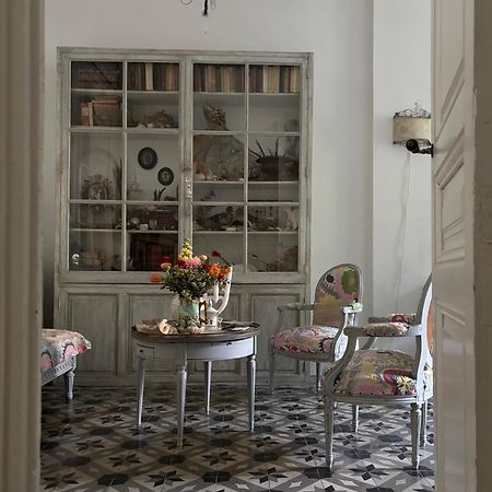 Le Logis Blanc Bed&Breakfast Coursan Eksteriør billede